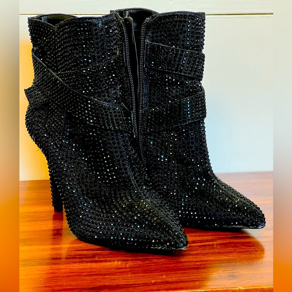 Gianni Bini size 5 black rhinestone high heel ankle boots.
